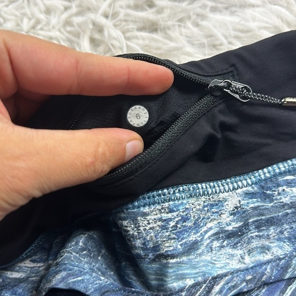 Lululemon Speed Short (4-way Stretch 2.5") Aerial Drift Multi Black / Black - Picture 5 of 6